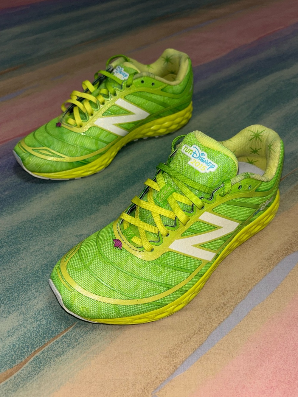 New balance Run Disney 2015 tinkerbell edition womens glow in the dark size 7.5